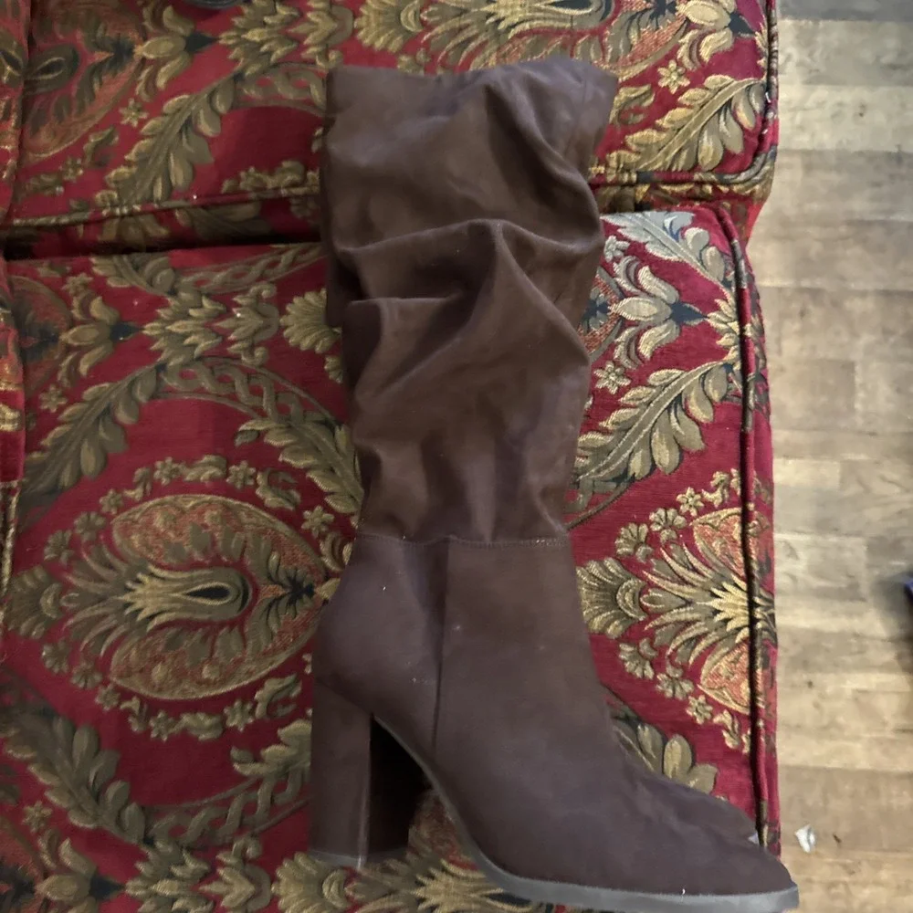 Wonderly Women's Knee High Brown Boots Size 9